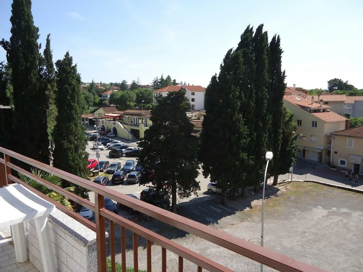 Apartments Matuc Malinska