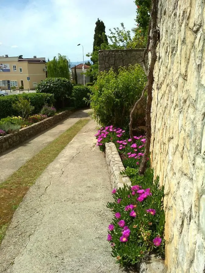 Apartments Matuc Malinska