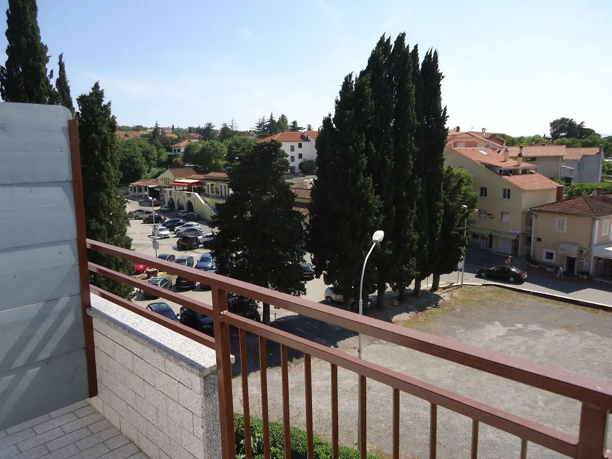 Apartments Matuc Malinska